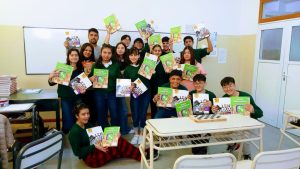 Avanzan con la entrega de libros destinados a Pico Truncado y Cañadón Seco