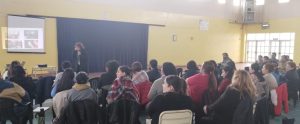 Estudiantes del CPES N°42 trabajan sobre la Resignificación la Escuela Secundaria
