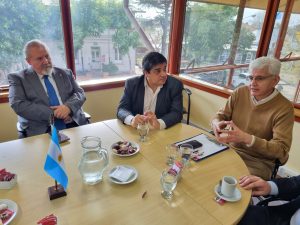 Santa Cruz y la Universidad de Quilmes firmaron un convenio para la capacitación del personal sanitario