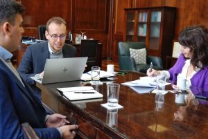 El Gobierno avanza en gestiones para potenciar el desarrollo productivo y comercial de Santa Cruz