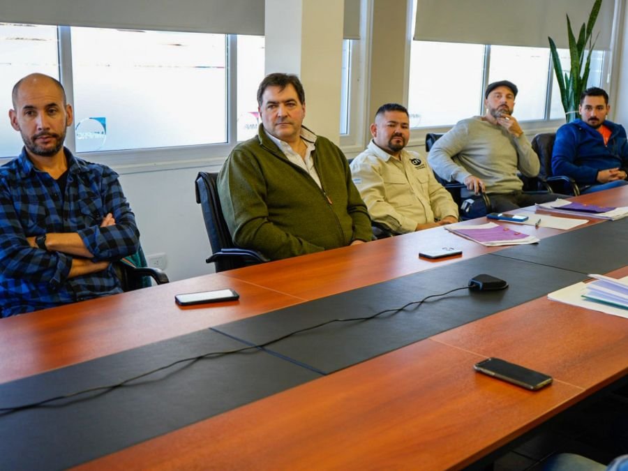 Se concretó reunión con actores de la pesca deportiva y guías de pesca