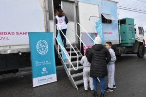 Salud llevó adelante un operativo sanitario junto a la delegación ANSES Río Gallegos