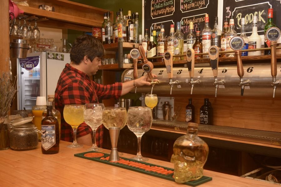 Gin: el resurgimiento de una bebida en tiempos modernos