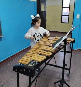 El Maestro Aníbal Borzone brindó capacitaciones en la Escuela Re Si