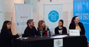 Casa de Santa Cruz presentó la "Muestra Malvinas Argentinas. Nuestras Vivencias" en Río Gallegos