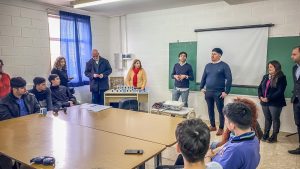 Se efectivizó una nueva entrega de kits de robótica educativa en Santa Cruz