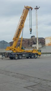 Puerto Deseado: capacitaron a personal portuario en el uso de nueva grúa