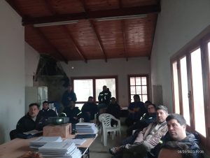 Puerto Deseado: capacitaron a personal portuario en el uso de nueva grúa