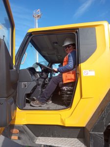 Puerto Deseado: capacitaron a personal portuario en el uso de nueva grúa