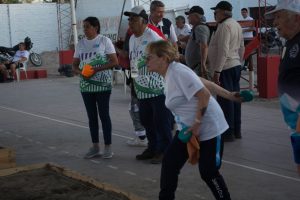 Santa Cruz regresa con medallas y la Copa Juego limpio de los Evita para Personas Mayores