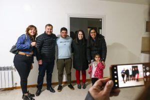 Se llevó adelante la entrega de viviendas a 54 familias en Los Antiguos