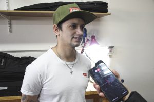 Se avanza con la puesta a punto de instrumentos en el Taller de Luthería