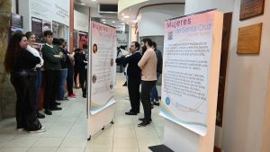 Inauguraron la muestra “Mujeres de Santa Cruz: Una línea de tiempo desde 1820 hasta 2022”