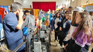 Nueva edición de la Feria Liderar Jóvenes en Caleta Olivia