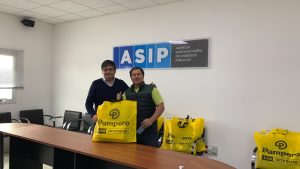 La Agencia Santacruceña de Ingresos Públicos informa la entrega de ropa de trabajo