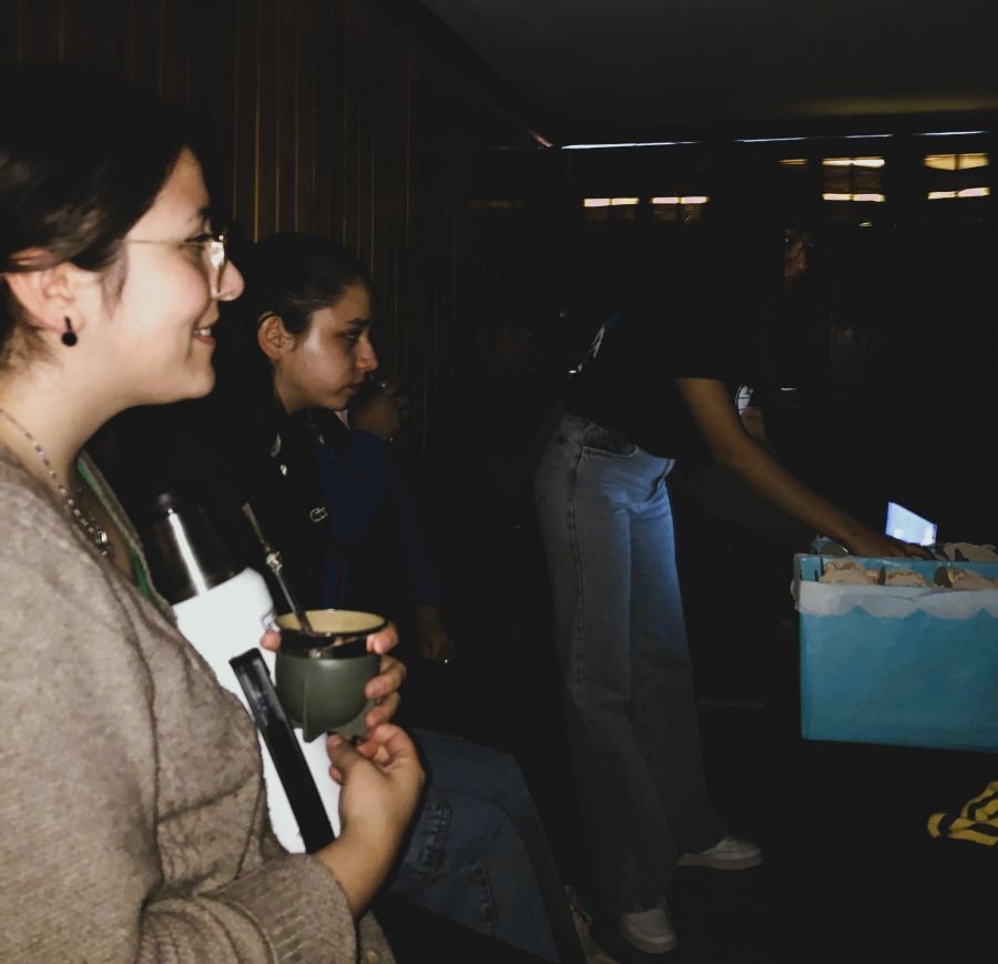 La Casa de las Juventudes se vistió de “Cine Santacruceño”