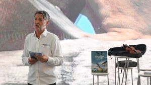 Exitosa presentación del Libro "Viajemos" en la Feria Internacional de Turismo
