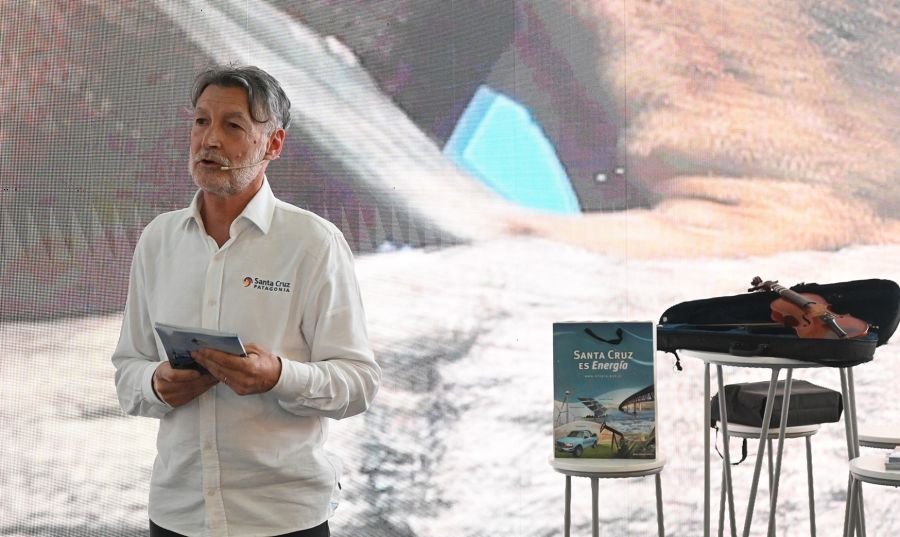 Exitosa presentación del Libro "Viajemos" en la Feria Internacional de Turismo