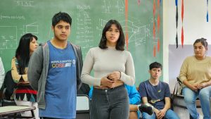 Educación se reunió con estudiantes y auxiliares docentes en Caleta Olivia