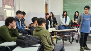 Educación se reunió con estudiantes y auxiliares docentes en Caleta Olivia