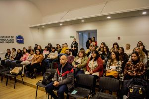 Equipos de Niñez se capacitaron en materia de violencias en entornos digitales