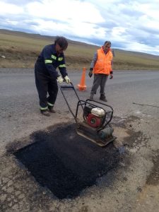 Se concretan tareas de mantenimiento en la Ruta Nacional N° 40