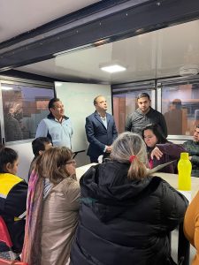 ATM: Educación acerca capacitaciones en oficio a los distintos barrios de Río Gallegos