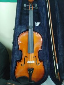 Entregaron instrumentos musicales a la Escuela Provincial de Música Re Si
