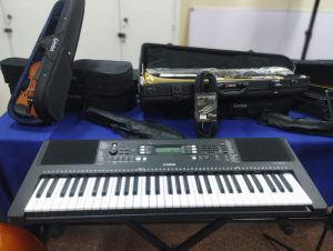Entregaron instrumentos musicales a la Escuela Provincial de Música Re Si