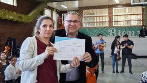 Educación entregó instrumentos musicales y certificados docentes en Puerto Deseado