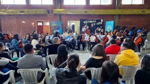 Educación entregó instrumentos musicales y certificados docentes en Puerto Deseado