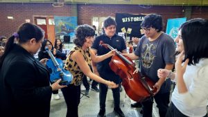 Educación entregó instrumentos musicales y certificados docentes en Puerto Deseado