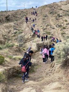 Estudiantes de la Escuela Primaria N°74 participaron del Proyecto “Caminando aprendemos”