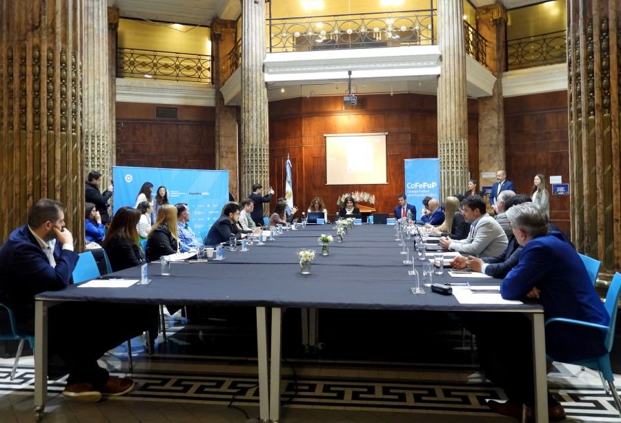 Santa Cruz presente en la última Asamblea del 2023 del Consejo Federal de la Función Pública