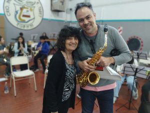 El saxofonista Emiliano Barri se presentará en el Hotel Patagonia