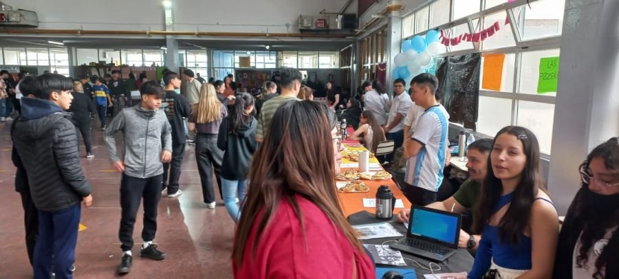 Estudiantes del CPES N°23 dieron a conocer proyectos trabajados durante el año