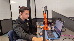 Estudiantes de la Escuela Industrial N°4 participaron de las Olimpiadas Nacionales de Electrónica