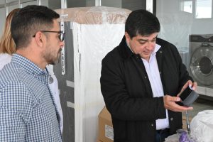 Salud concretó una nueva entrega de insumos en Piedra Buena