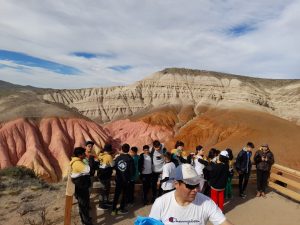 Estudiantes de la Escuela Primaria N°23 de Cañadón Seco llevaron adelante una salida educativa