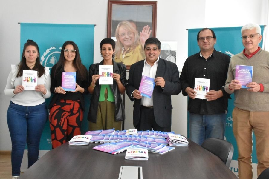 Se presentó la nueva Libreta de Infancia Saludable