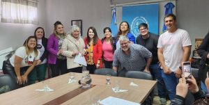 Se fortalece el quehacer productivo con equipamiento para 21 emprendedorxs santacruceñxs