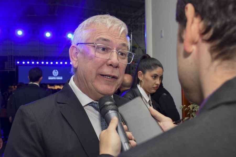Julio Gutiérrez: "Los diputados kirchneristas siguen de espaldas al pueblo"