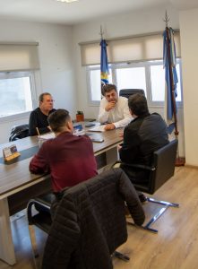 Producción avanza en la regularización del funcionamiento de los aeropuertos santacruceños