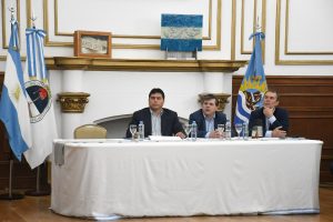 Martínez: “Tenemos el enorme desafío donde el Gobernador plantea poner a Santa Cruz de pie”