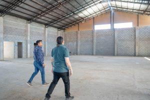 Vidal en Pico Truncado: “Me encontré con obras de escuelas y gimnasios completamente abandonadas”