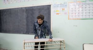 El Gobernador encabezó el trabajo de mantenimiento de las escuelas