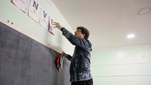 El Gobernador encabezó el trabajo de mantenimiento de las escuelas