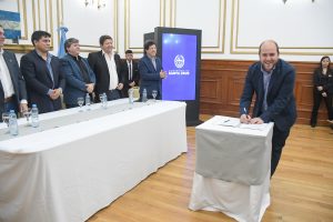 Vidal: “Reconstruir la educación pública, poner en marcha los establecimientos públicos educativos, es un trabajo de todos”