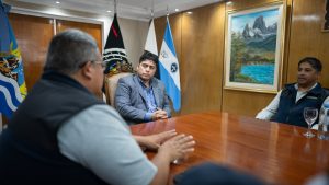 Vidal recibió a trabajadores preocupados por el freno a la obra pública del Gobierno Nacional
