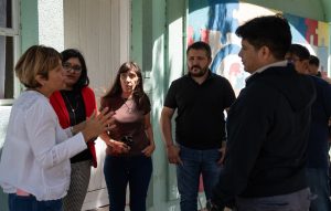 Vidal recorrió escuelas de Caleta Olivia: “Duele tanto abandono"